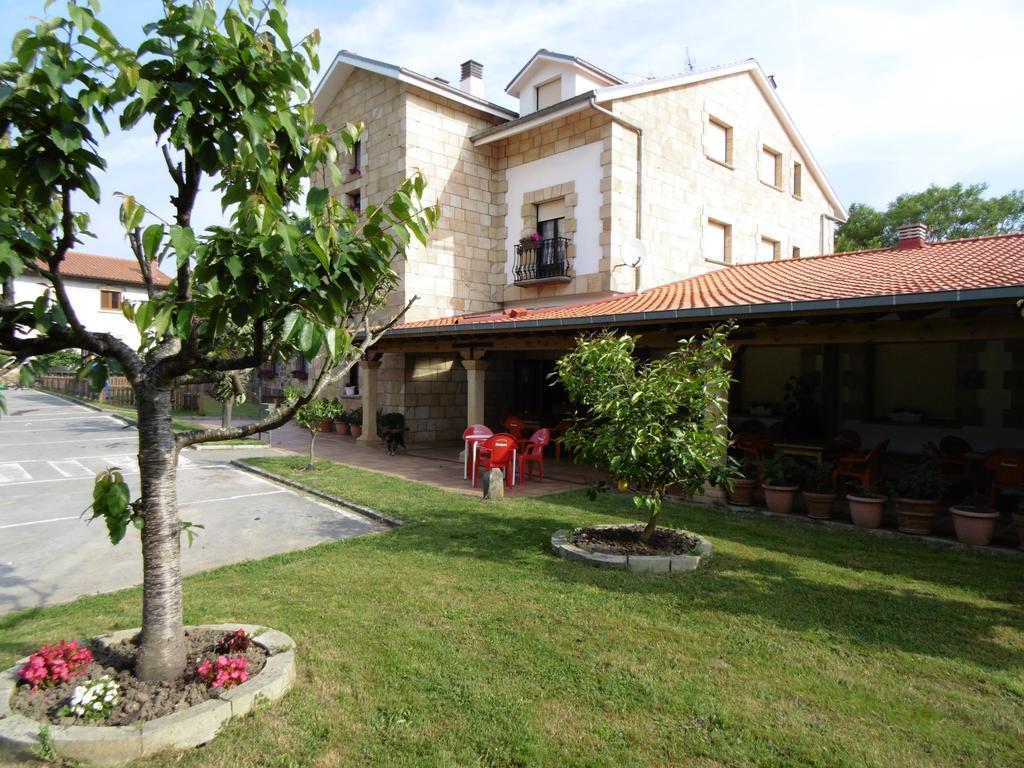 Posada Casa De Julia Parbayon Екстер'єр фото